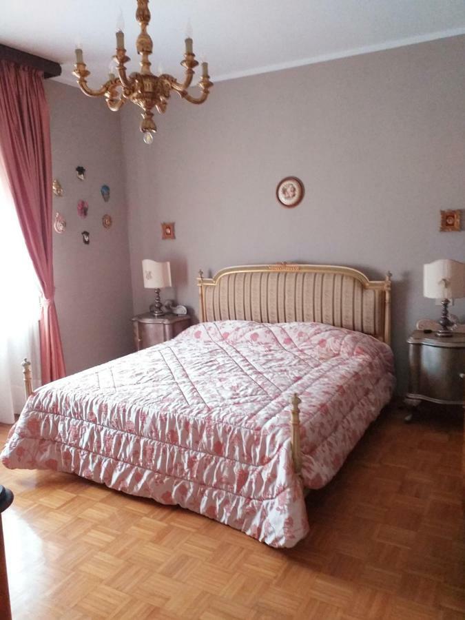 La Montecchia House Hotel Montecchia di Crosara Bagian luar foto