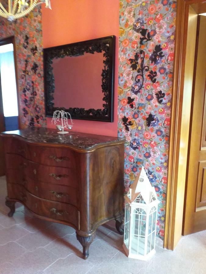 La Montecchia House Hotel Montecchia di Crosara Bagian luar foto
