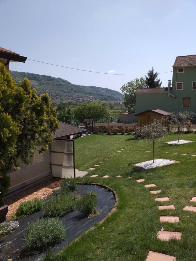 La Montecchia House Hotel Montecchia di Crosara Bagian luar foto